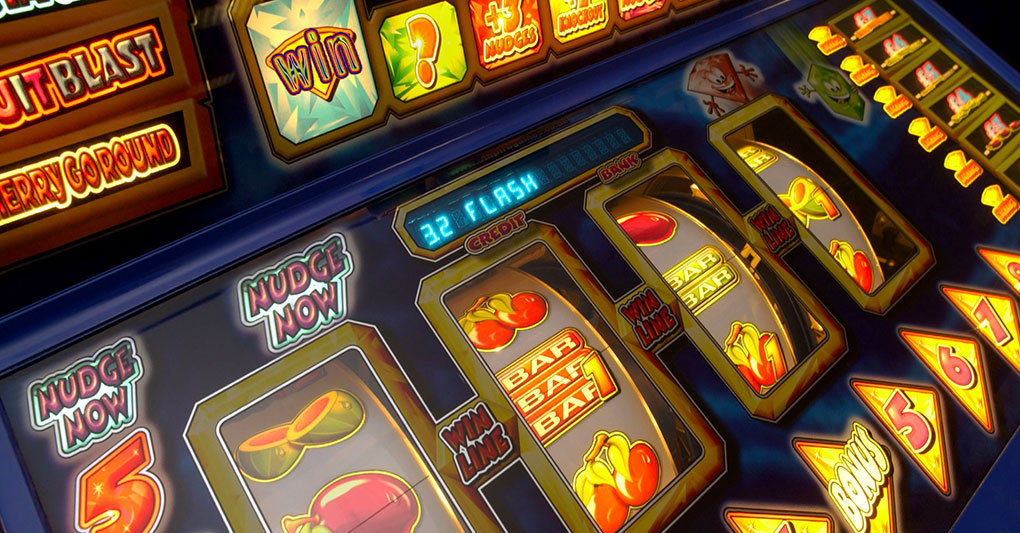 How to play online slot machine games?